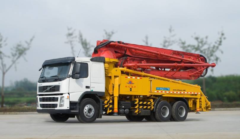 配裝有力士樂柱塞泵的混凝土泵車常見保養(yǎng)可避免故障